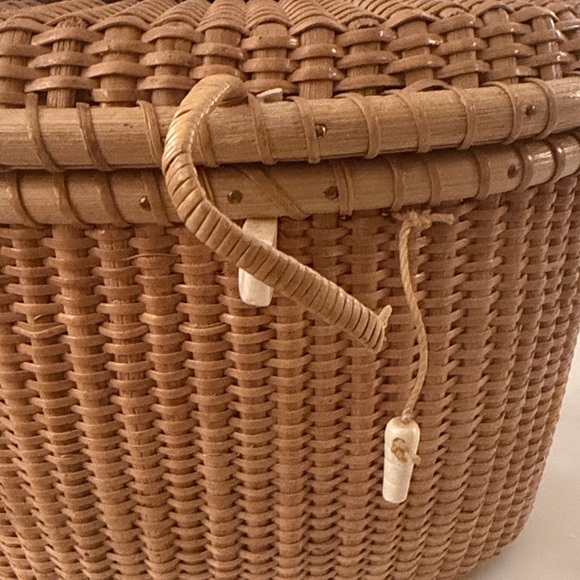 Nantucket Basket Purse - Picture 2 of 8